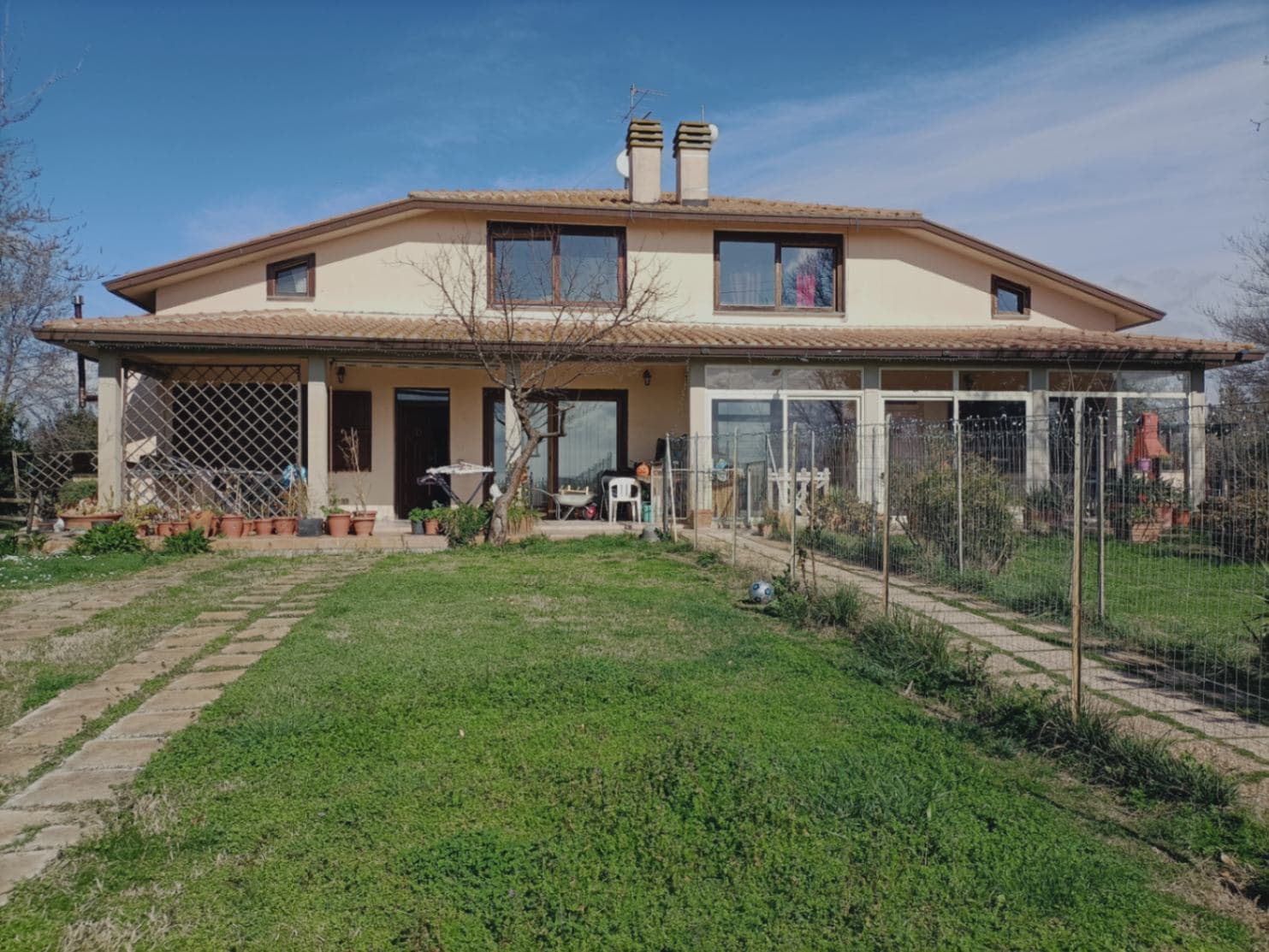 Appartamento in villa bifamiliare in campagna